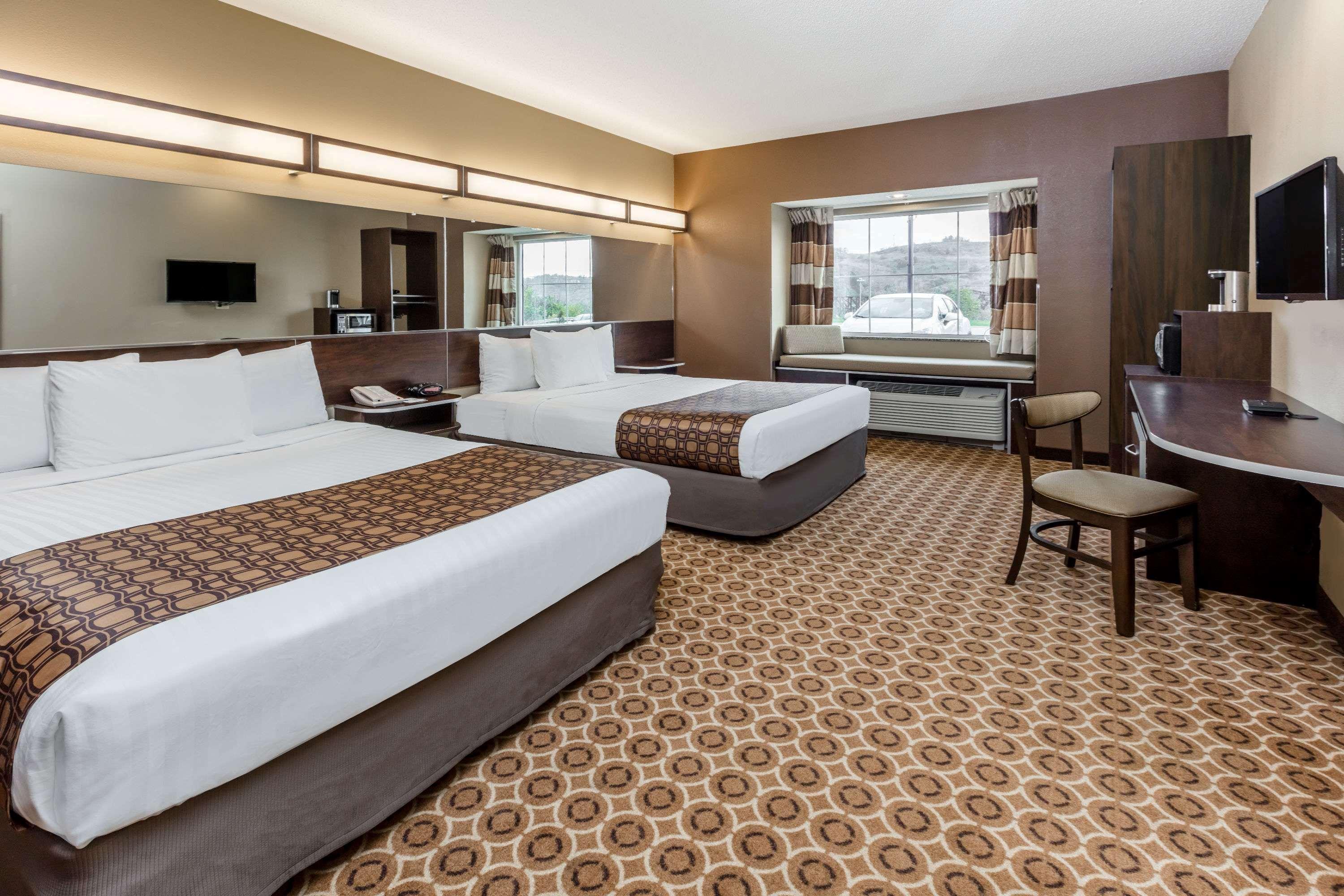 Sleep Inn & Suites Steubenville At The University Екстер'єр фото