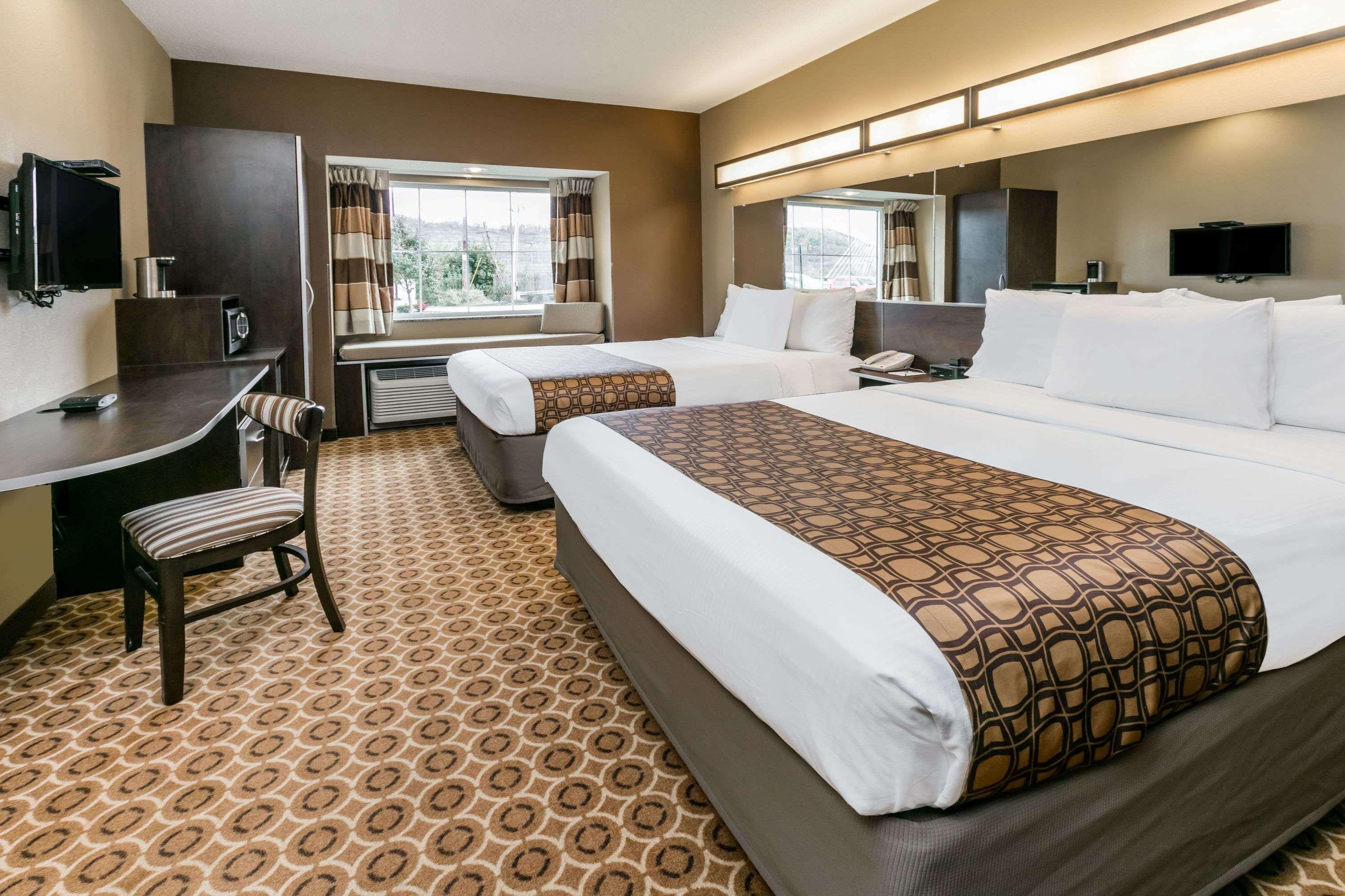 Sleep Inn & Suites Steubenville At The University Екстер'єр фото