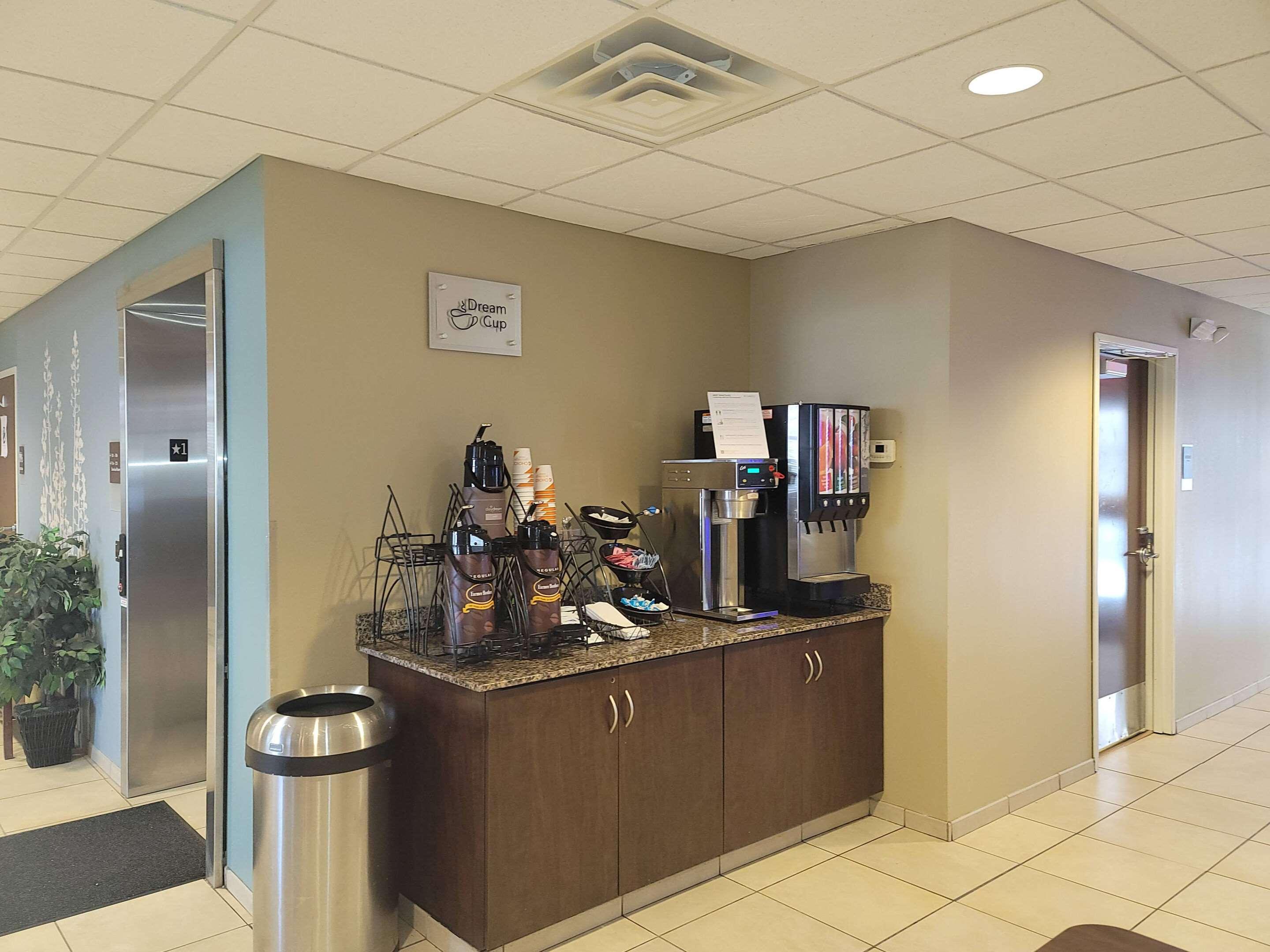 Sleep Inn & Suites Steubenville At The University Екстер'єр фото
