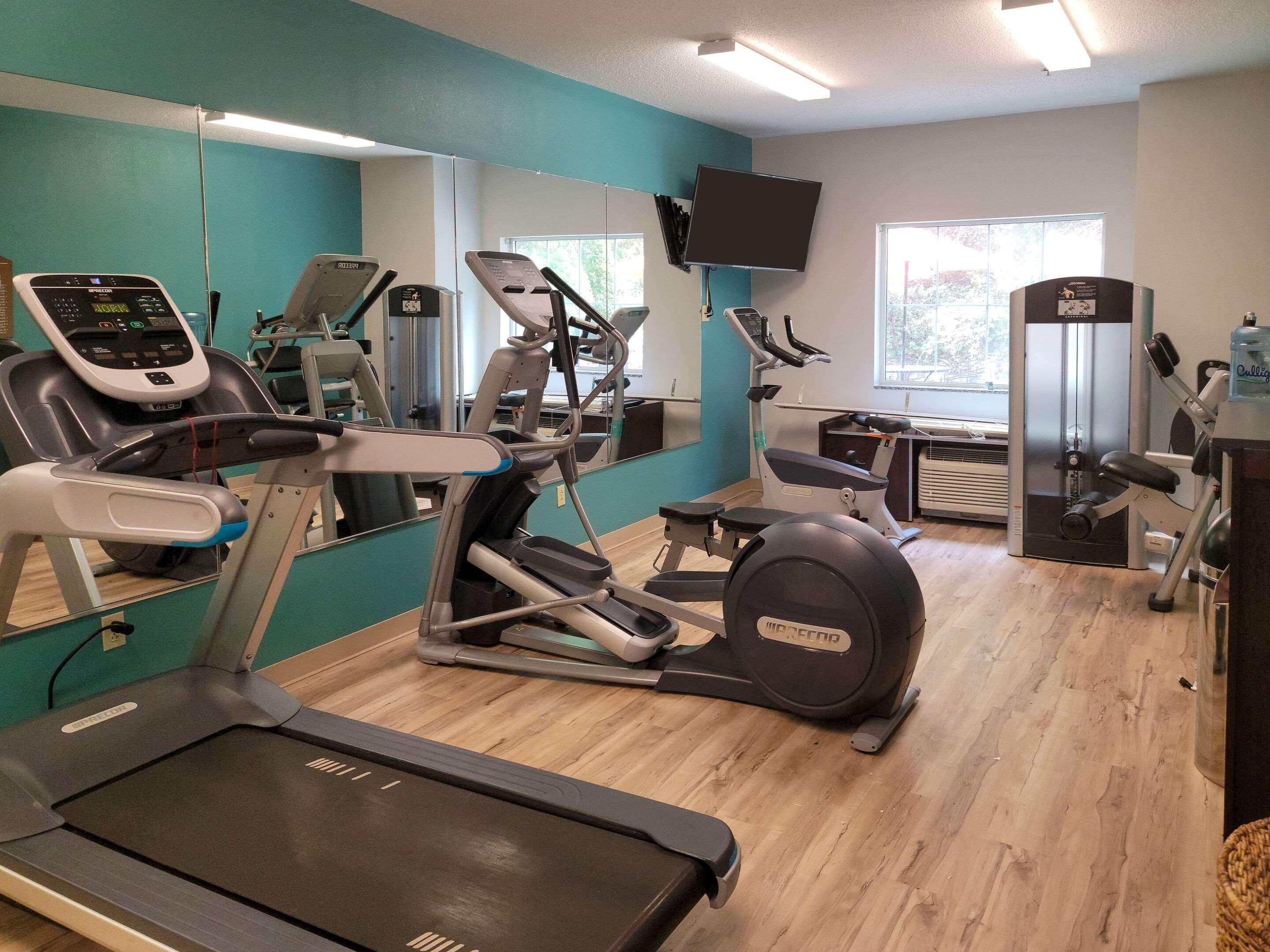 Sleep Inn & Suites Steubenville At The University Екстер'єр фото
